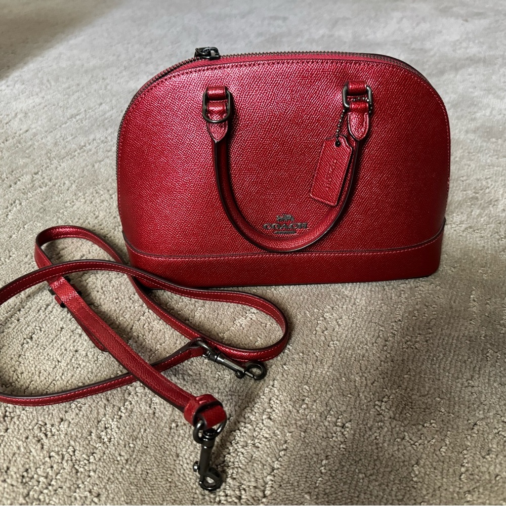 Gorgeous Red Coach Outlet satchel or shoulder purse